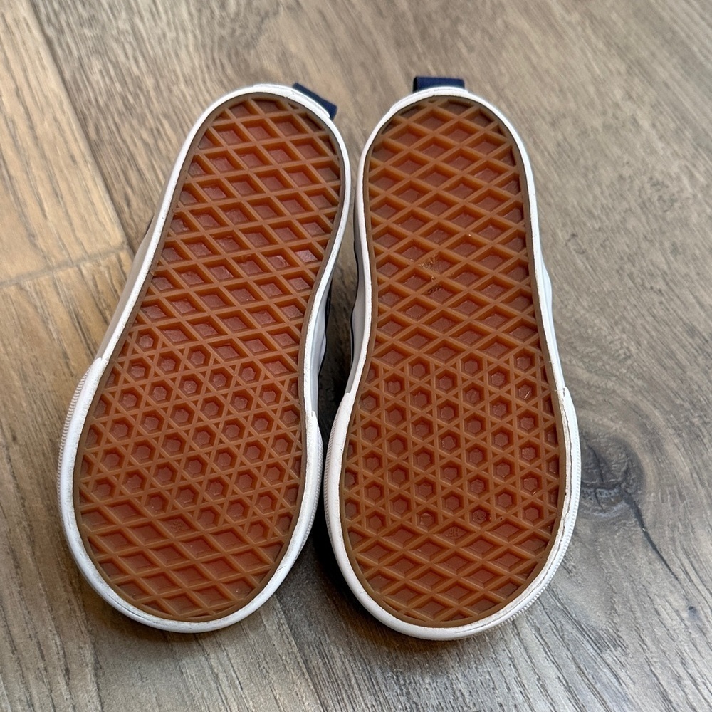 Vans Kids Navy and White Patterned Sneakers New York Yankees toddler - Picture 11 of 12